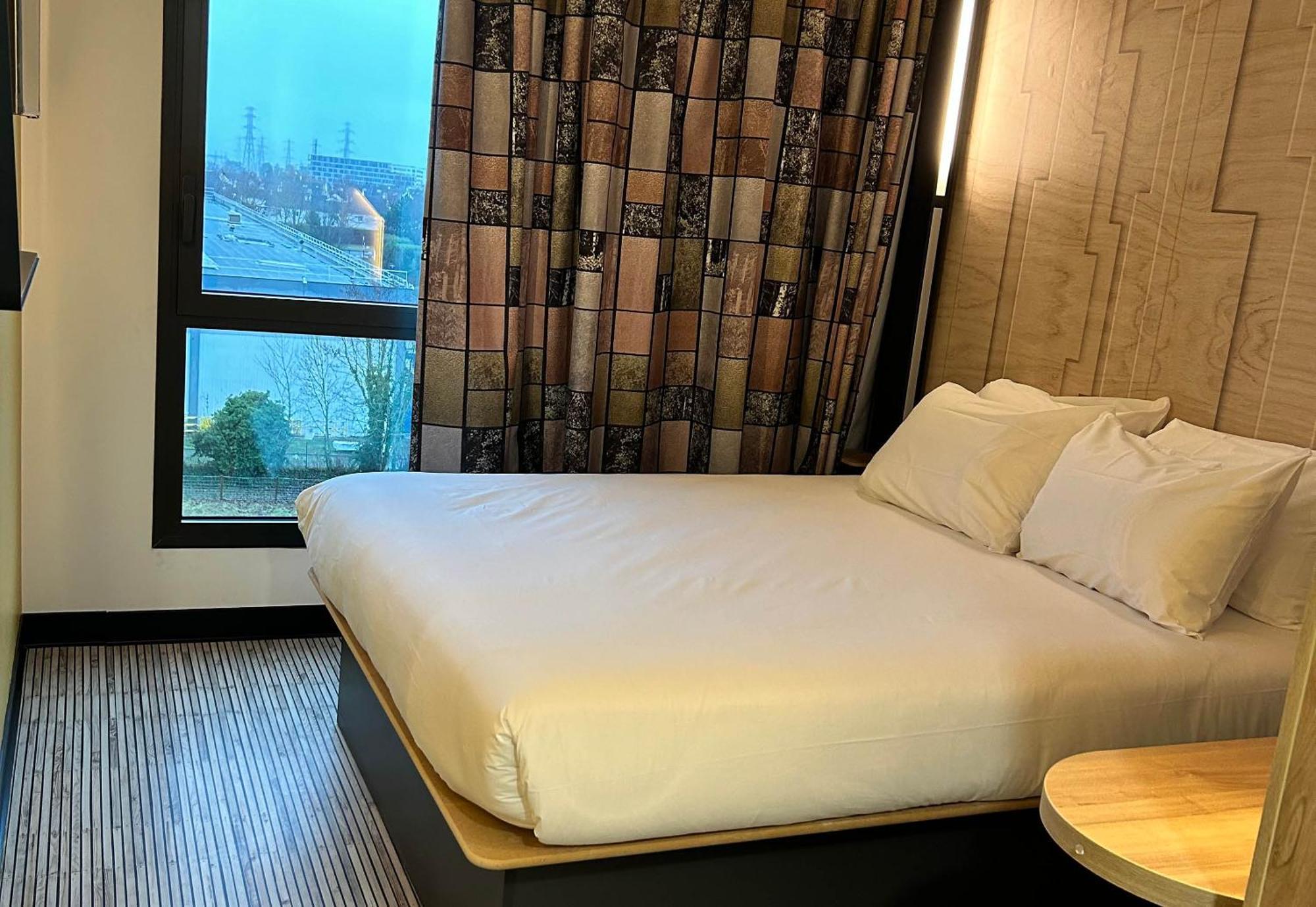 B&B Hotel Cergy Saint-Christophe Gare Eksteriør billede