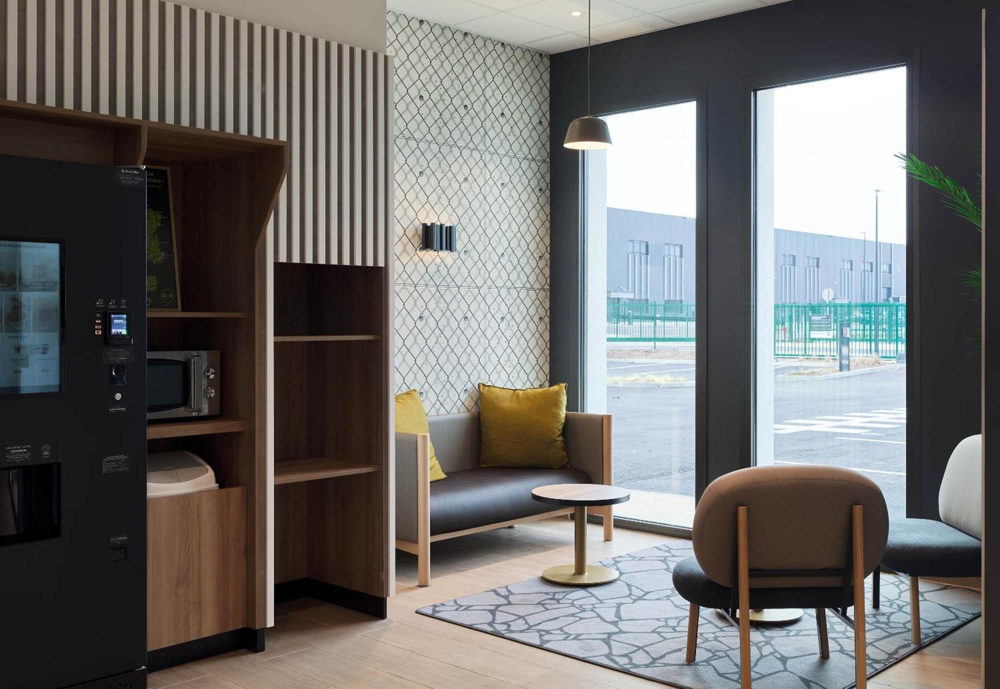 B&B Hotel Cergy Saint-Christophe Gare Eksteriør billede